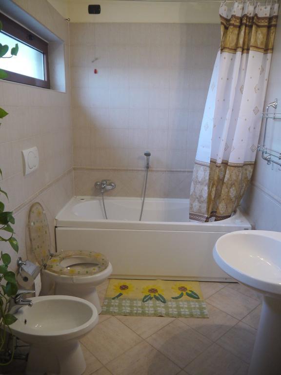 B&B Green Home 菲乌米奇诺 客房 照片